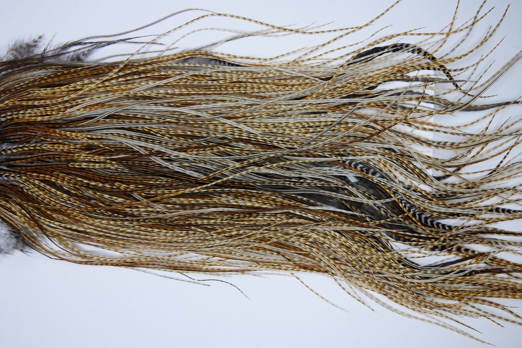 1617 Whiting Wet Fly Hackle Silver Grade Midge Saddle Barred Medium Ginger Ties Size 16-18