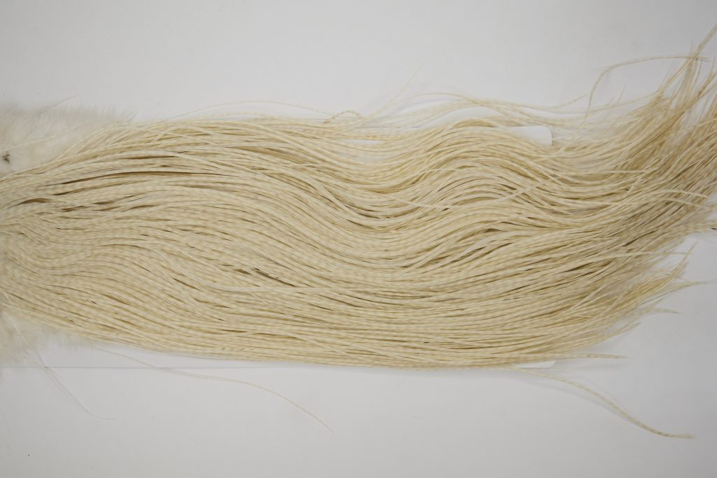 12804 Whiting Hackle Gold Grade Midge Saddle White Ties Size 16-18