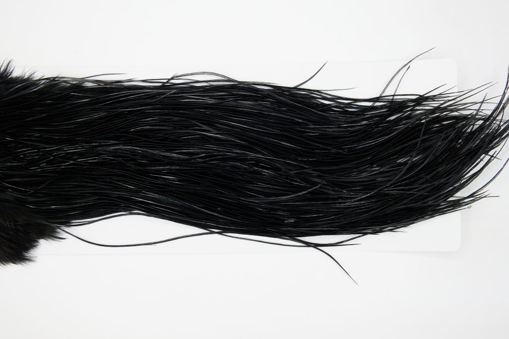 12835 Whiting Hackle Bronze Grade Midge Saddle Black Ties Size 16-18