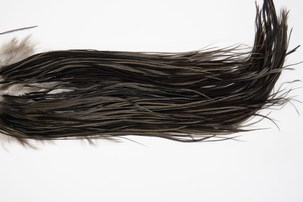 13089 Hebert Dry Fly Hackle Bronze Grade Rooster Saddle Black Ties Size 14-16